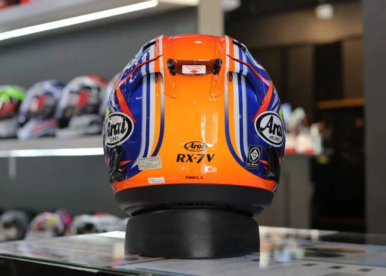 หมวกกันน็อค Arai รุ่น RX-7V Evo ลาย Nakano Red